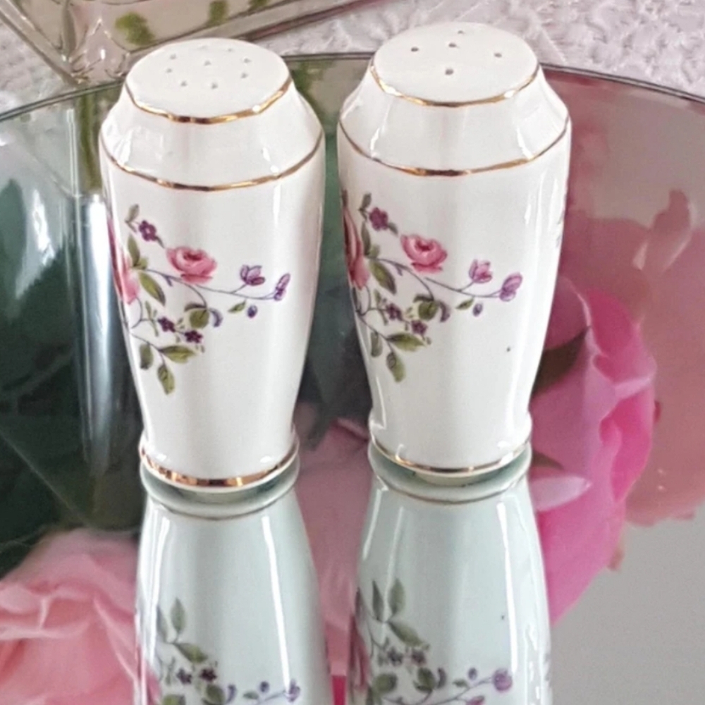 Royal Adderley FRAGRANCE Salt and Pepper Shakers Set Bone China England - Picture 6 of 10